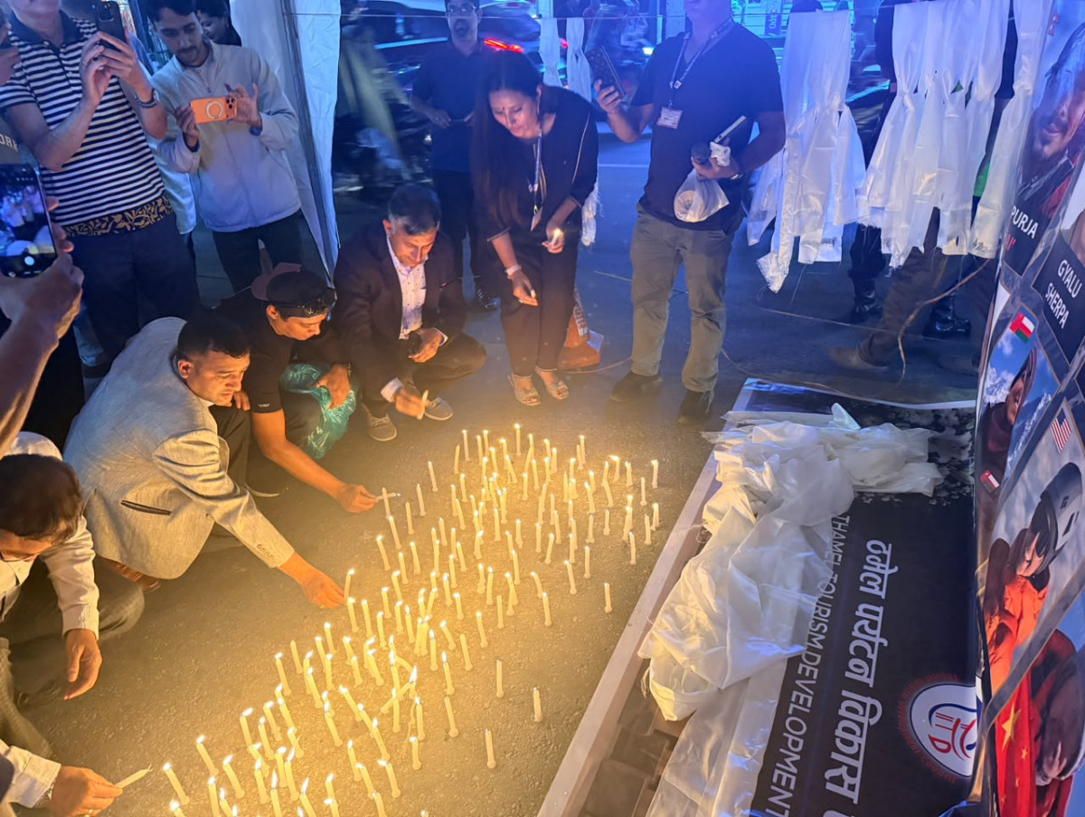 पाकिस्तानको हिमालमा ज्यान गुमाएका आरोहीको सम्झनामा ठमेलमा दिप प्रज्वलन