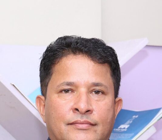 टानको अध्यक्षमा उम्मेदवार दिएका सागर पाण्डे को हुन् ?