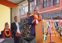 पोखरावाट स्वास्थ्य मन्त्रीले गरे एचपिभी खोपको सुरुवात