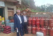 श्रीराम ग्यास उद्योगको गोदाममा छ हजार सिलिन्डर लुकाएको भेटियो