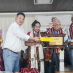 साहित्यकार कृष्ण धरावासीलाई दीर्घसेवा सम्मान